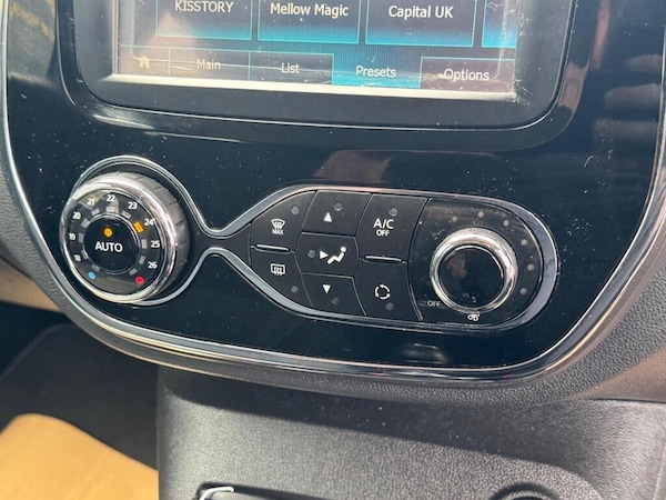 Used Renault Captur 2017 for sale - 76214455: Photo 35