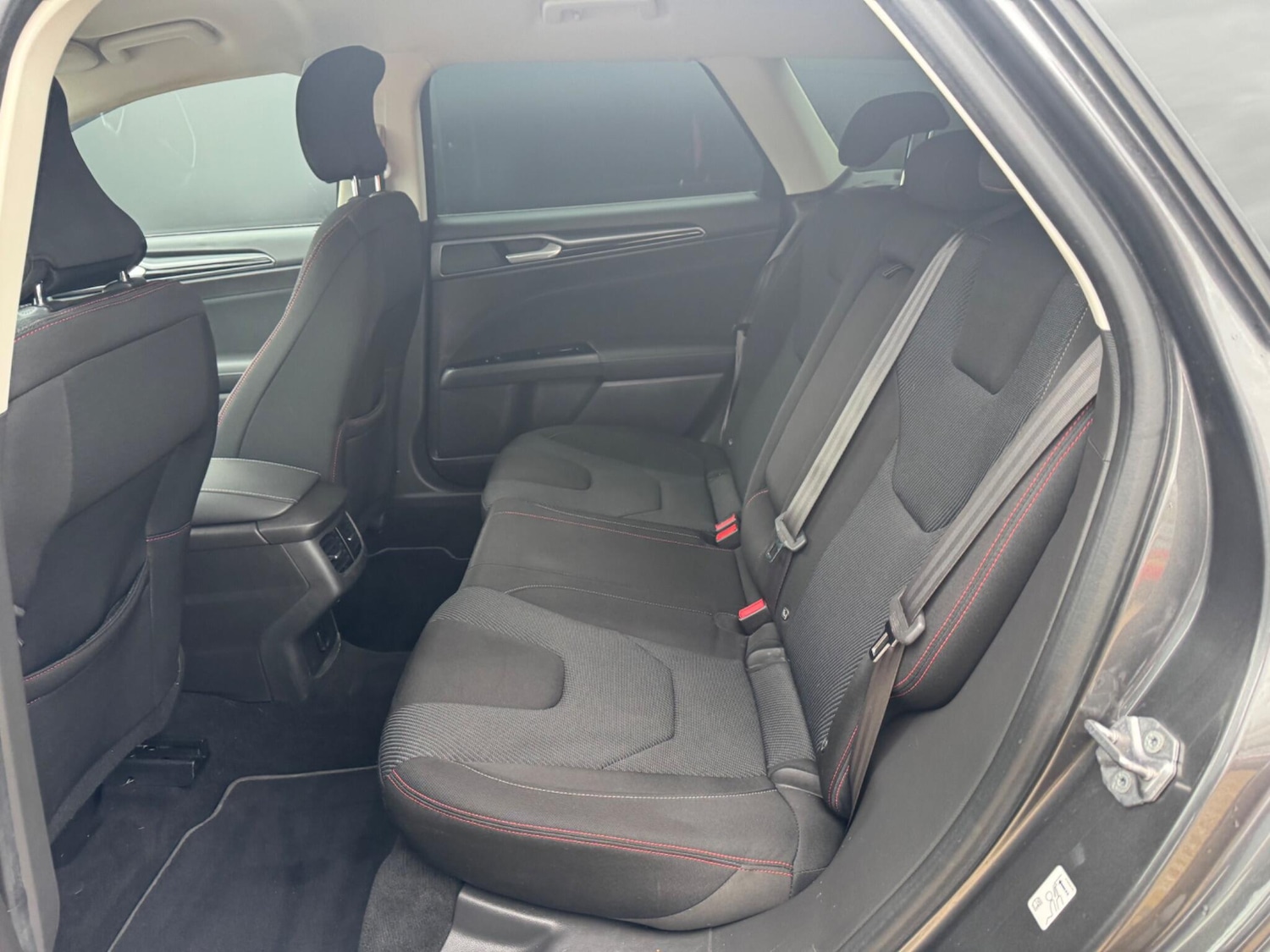 Used Ford Mondeo 2017 for sale - 77823745: Photo 24