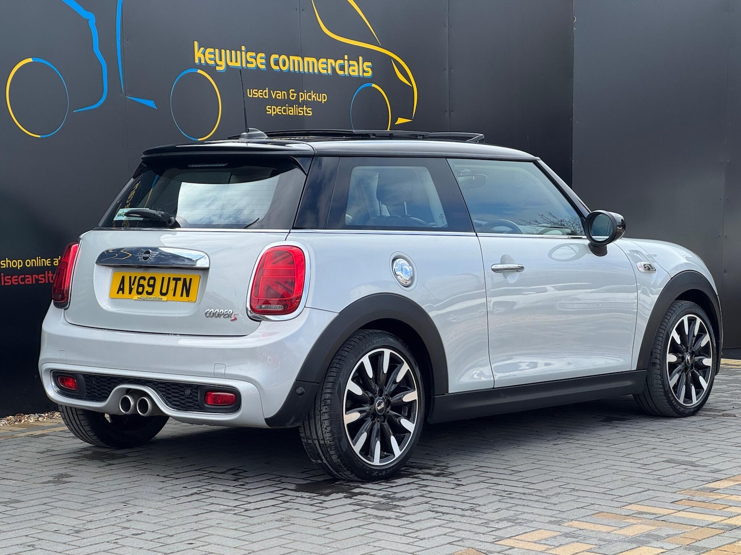 Used MINI Hatch 2019 for sale - 77737613: Photo 5