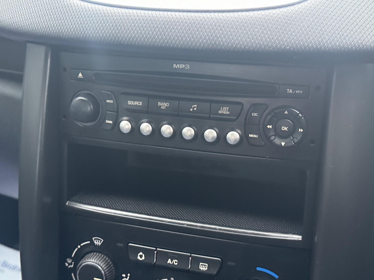 Used Peugeot 207 2009 for sale - 77267705: Photo 29