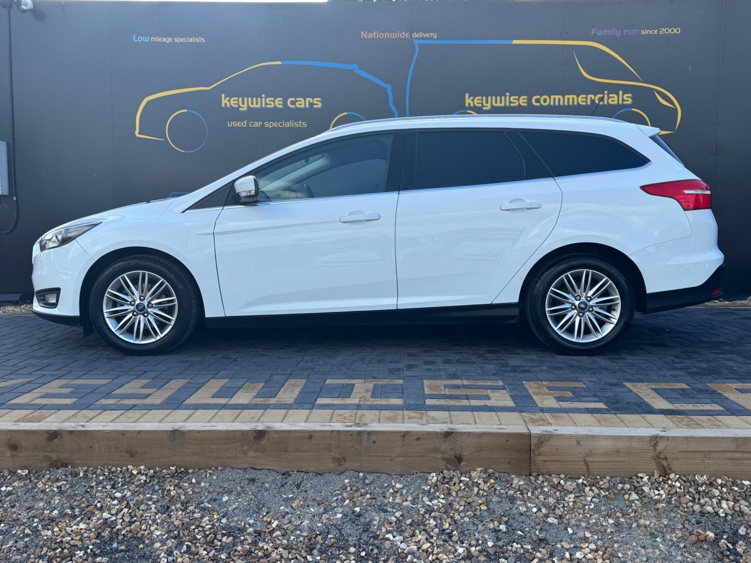 Used Ford Focus for sale - 76995779: Photo 2