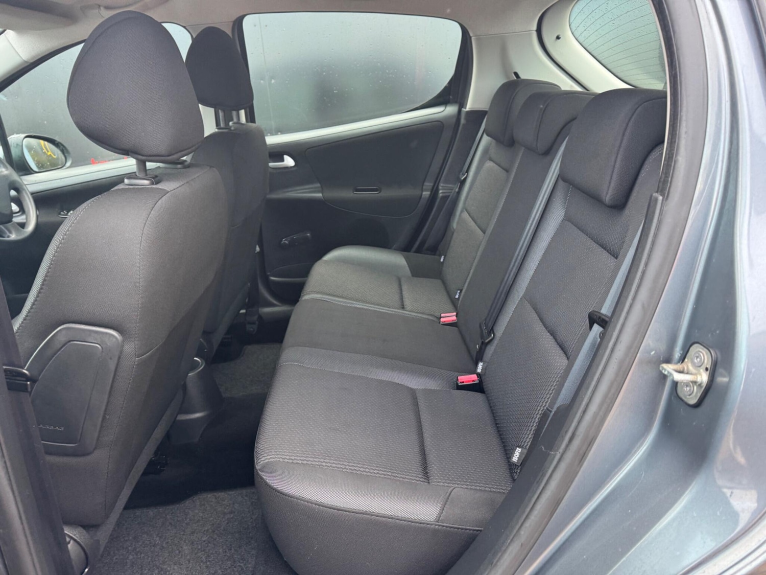 Used Peugeot 207 2010 for sale - 76620533: Photo 24