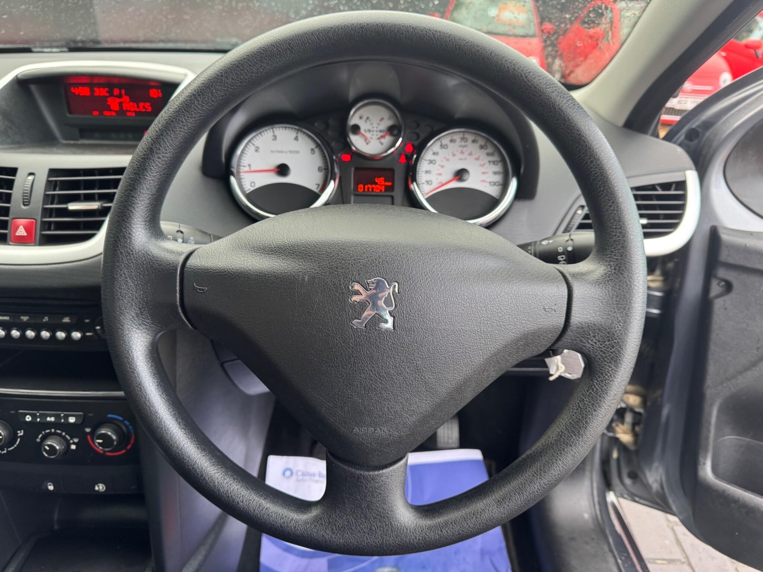 Used Peugeot 207 2010 for sale - 76620533: Photo 27