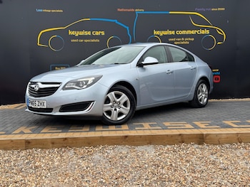 Vauxhall - Insignia