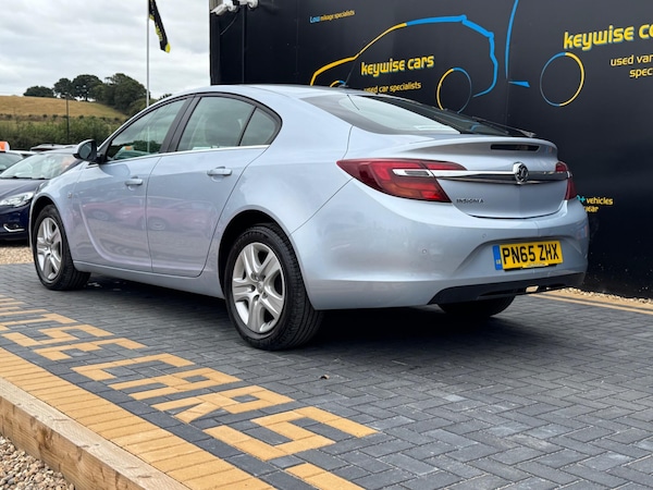 Used Vauxhall Insignia 2015 for sale - 75647146: Photo 3
