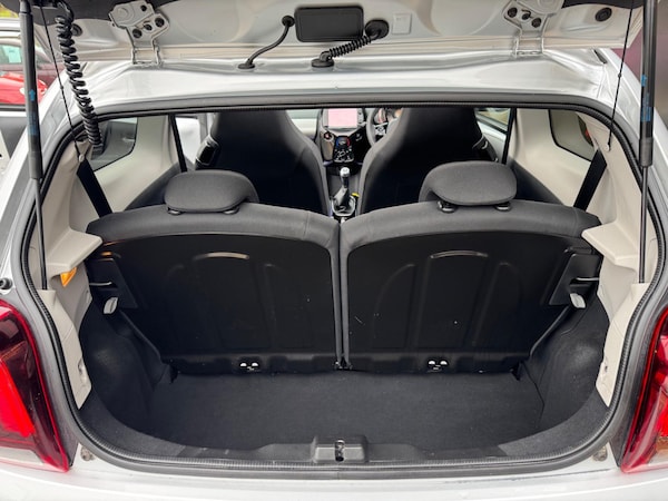 Used Peugeot 108 2014 for sale - 76283979: Photo 10