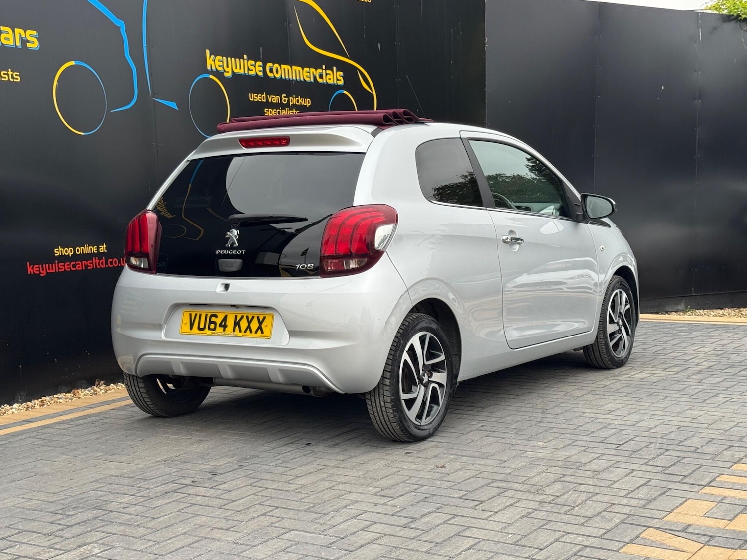 Used Peugeot 108 2014 for sale - 76283979: Photo 12
