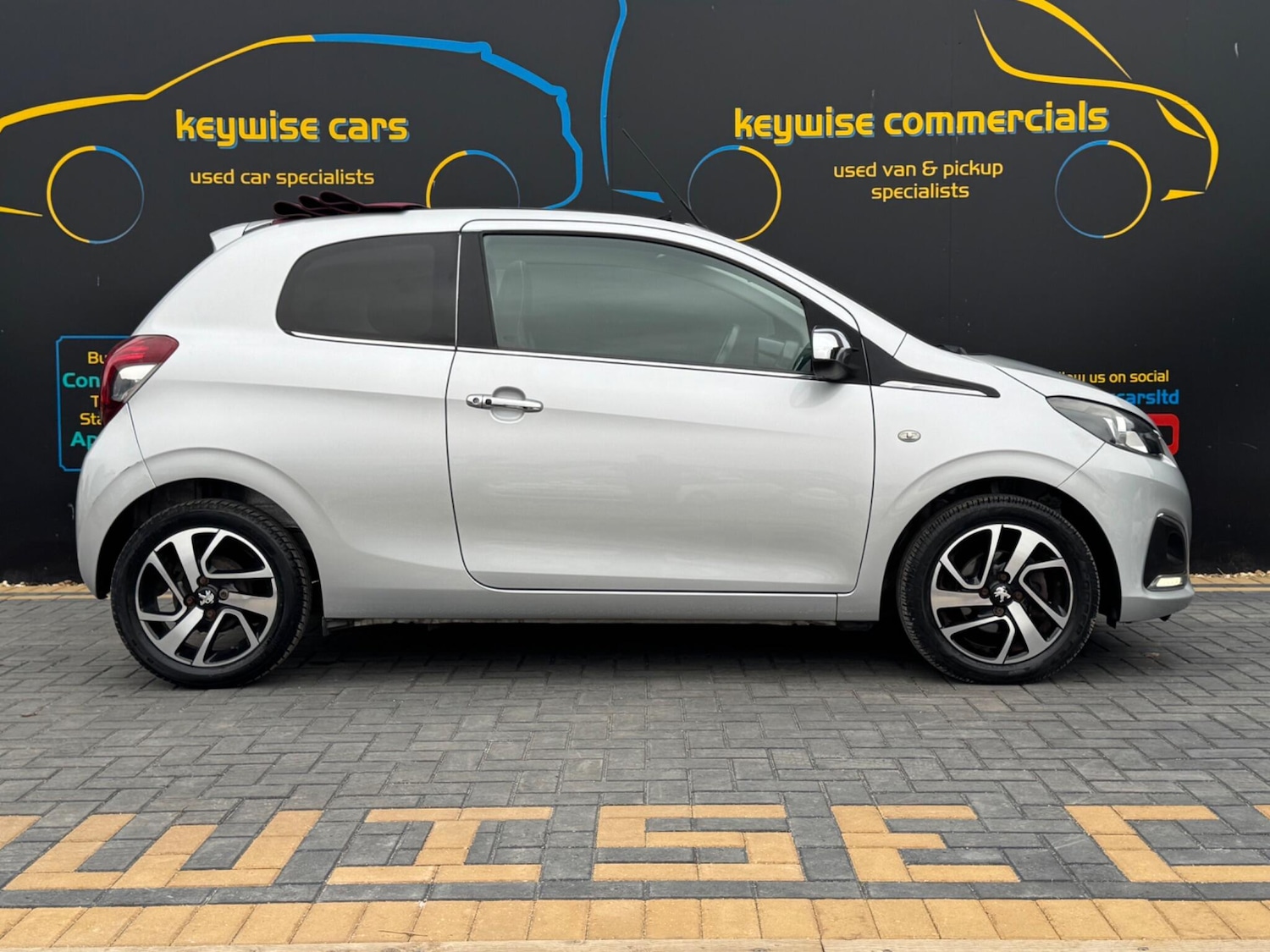 Used Peugeot 108 2014 for sale - 76283979: Photo 13