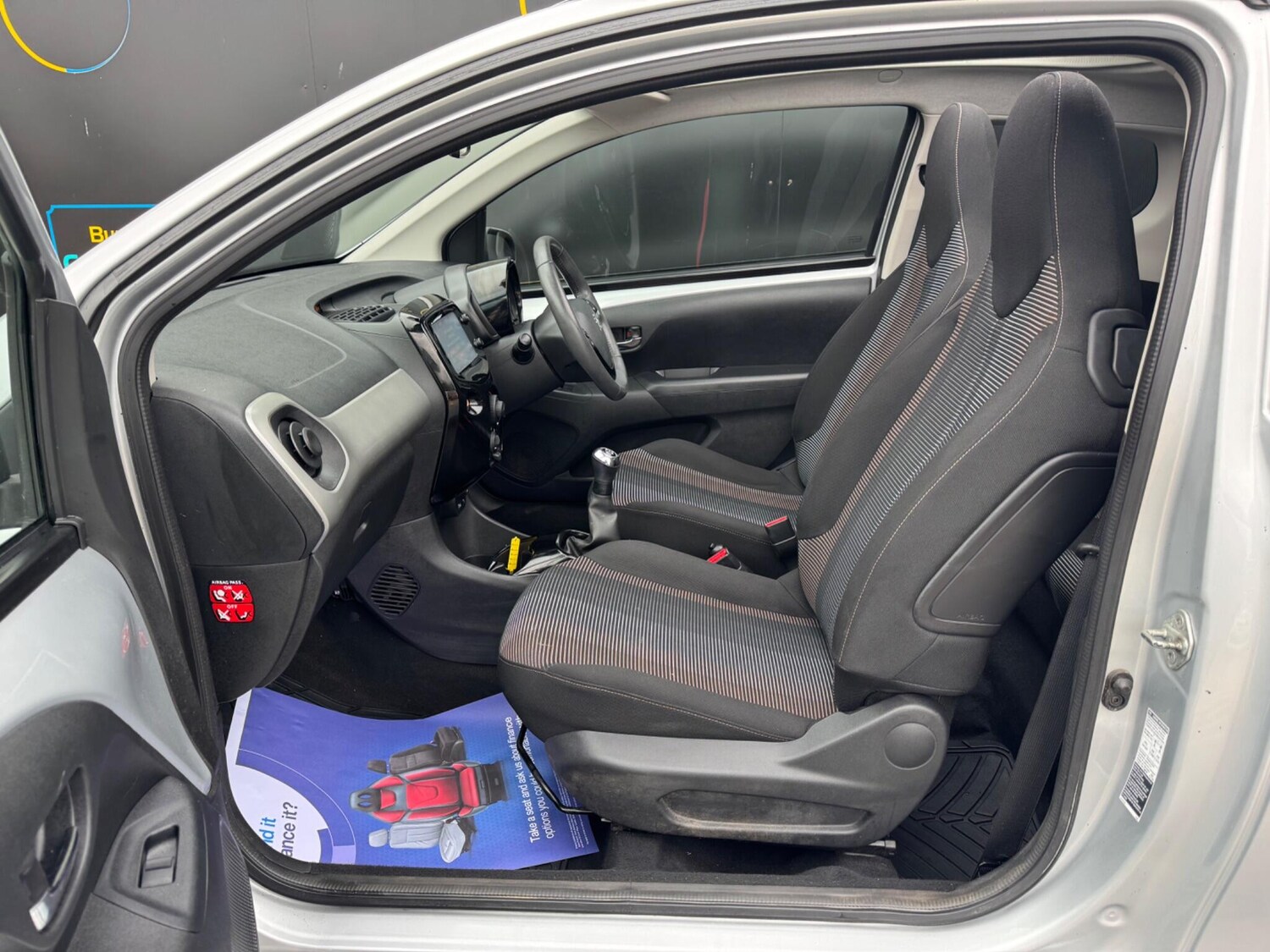 Used Peugeot 108 2014 for sale - 76283979: Photo 7