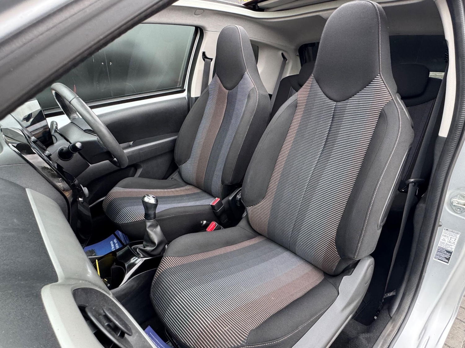 Used Peugeot 108 2014 for sale - 76283979: Photo 8