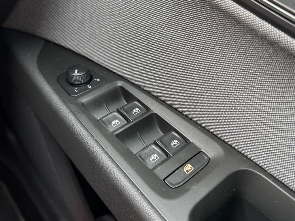 Used SEAT Leon for sale - 76996417: Photo 32