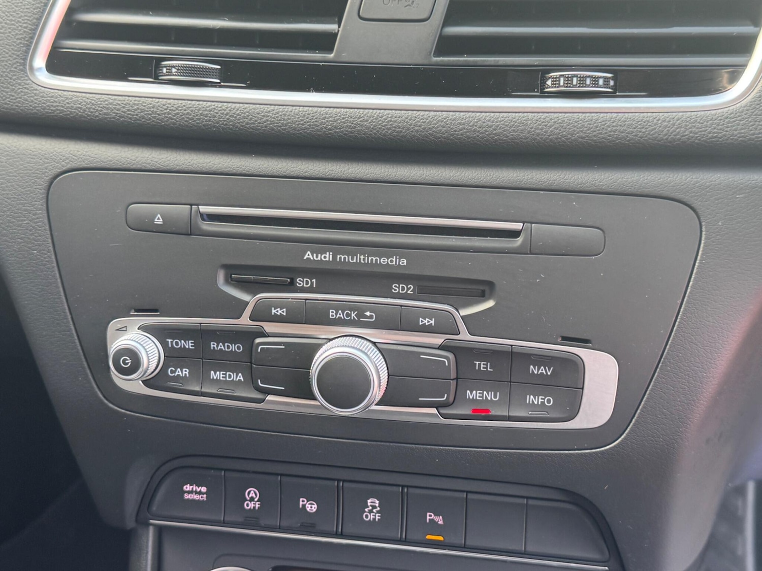 Used Audi Q3 2016 for sale - 76012845: Photo 33