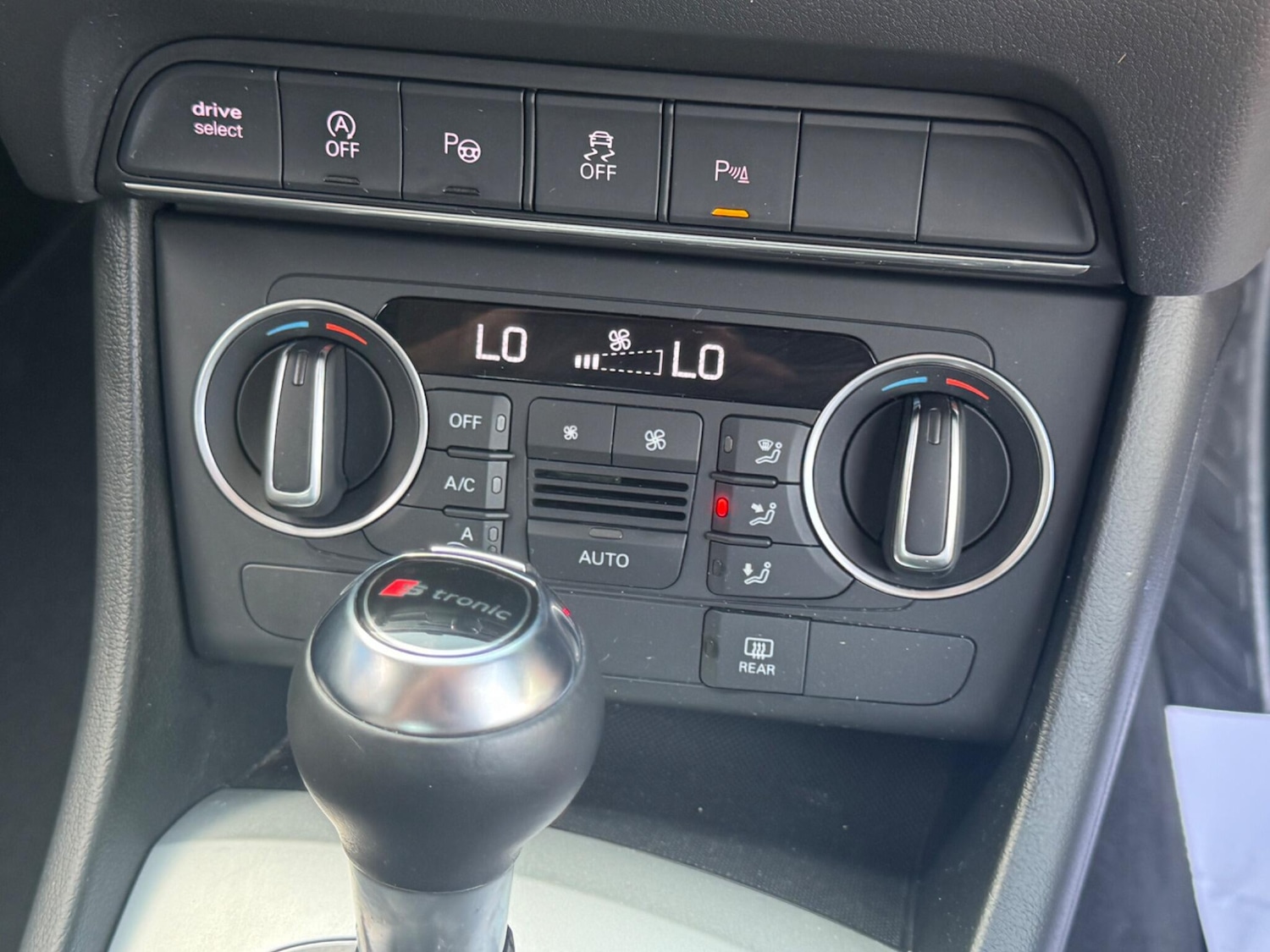 Used Audi Q3 2016 for sale - 76012845: Photo 34