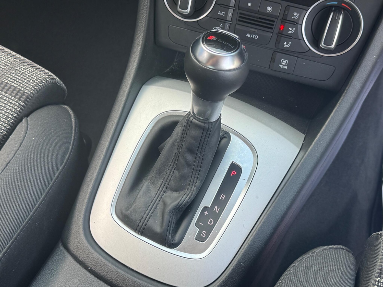 Used Audi Q3 2016 for sale - 76012845: Photo 35