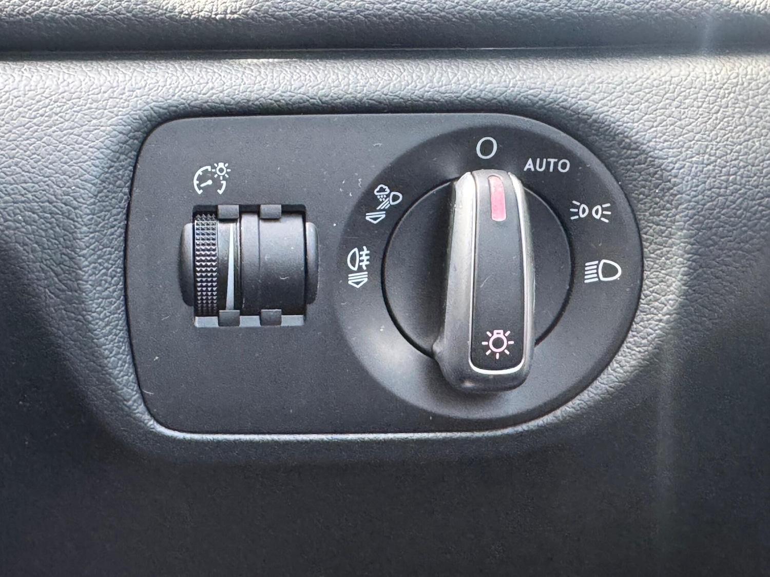 Used Audi Q3 2016 for sale - 76012845: Photo 37