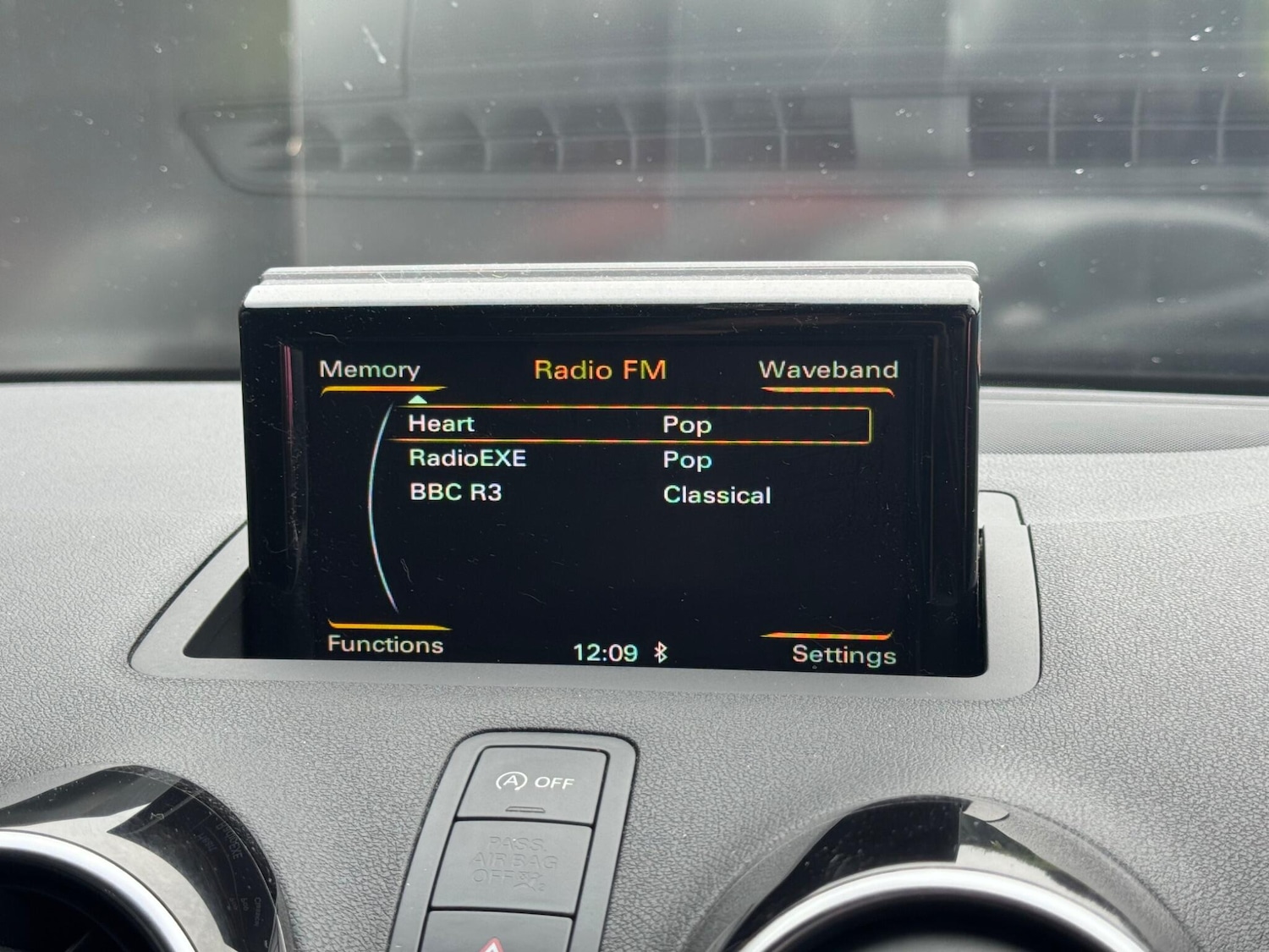 Vehicle 29