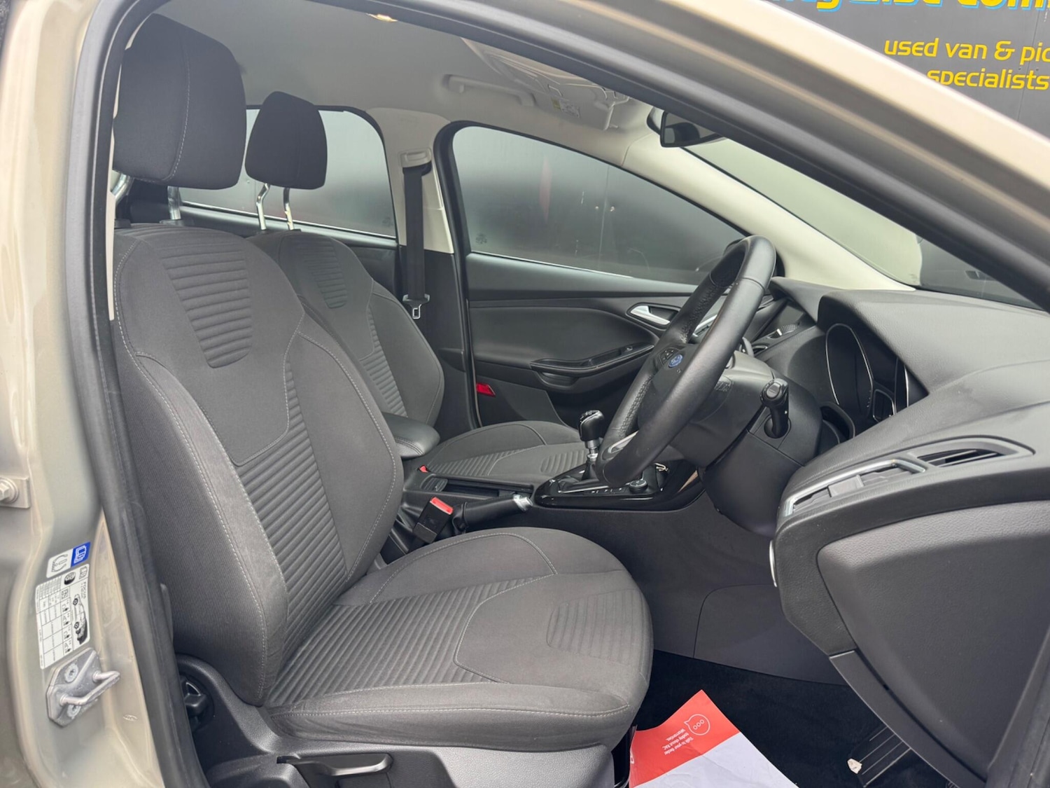 Used Ford Focus 2015 for sale - 76270278: Photo 17
