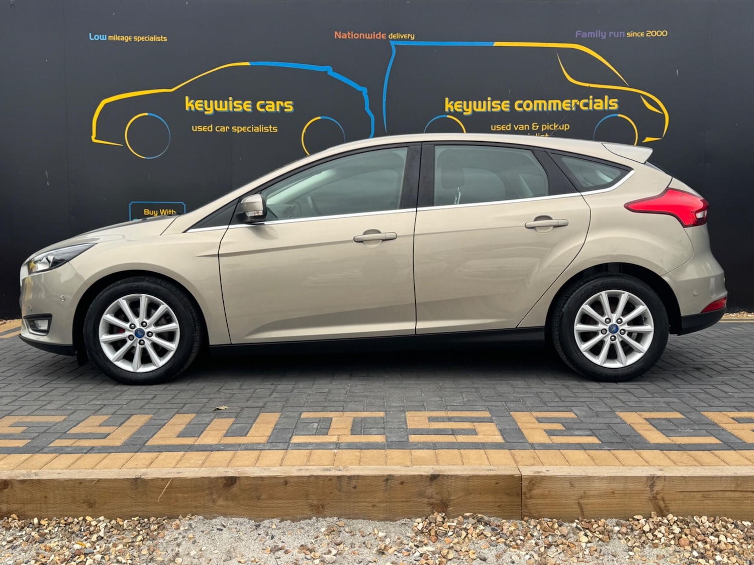 Used Ford Focus 2015 for sale - 76270278: Photo 2