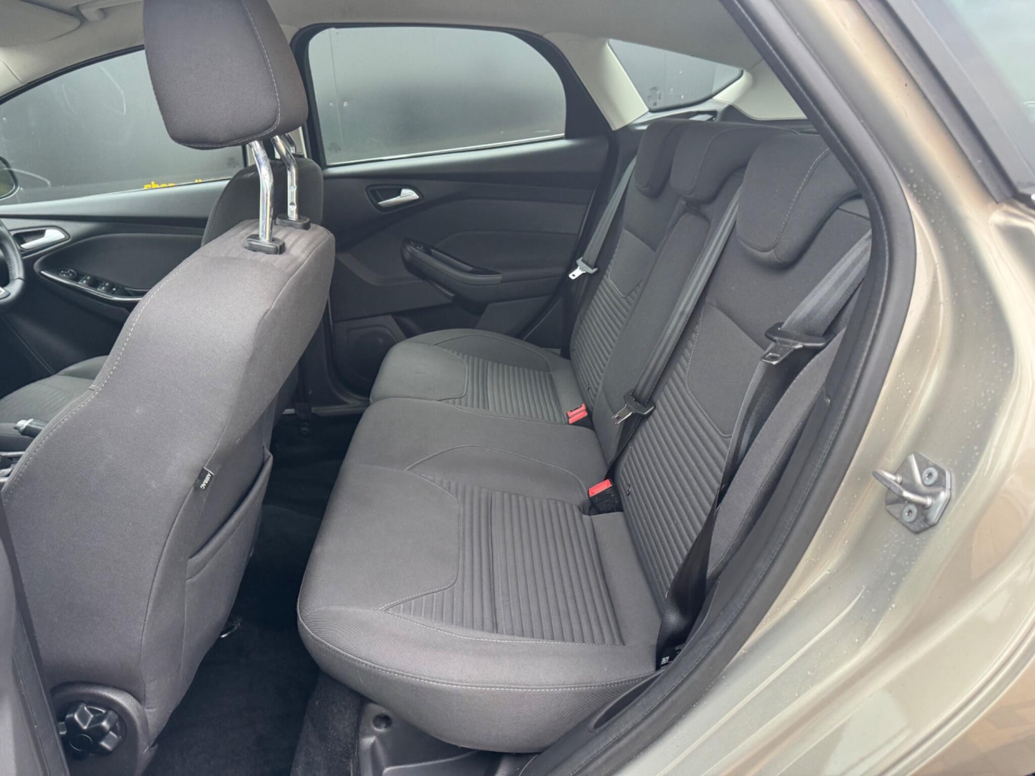 Used Ford Focus 2015 for sale - 76270278: Photo 24