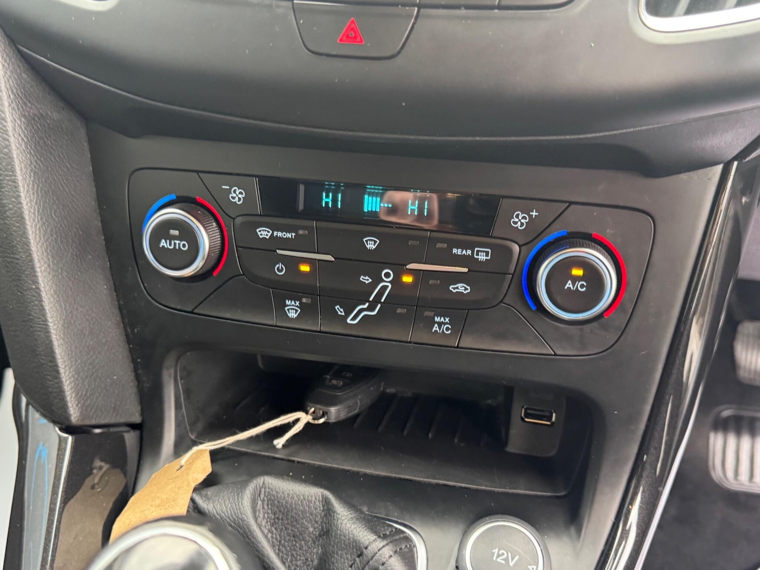 Used Ford Focus 2015 for sale - 76270278: Photo 32