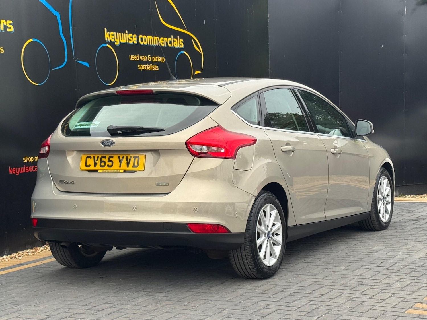 Used Ford Focus 2015 for sale - 76270278: Photo 6