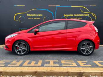 Used Ford Fiesta 2017 for sale - 74810925: Photo