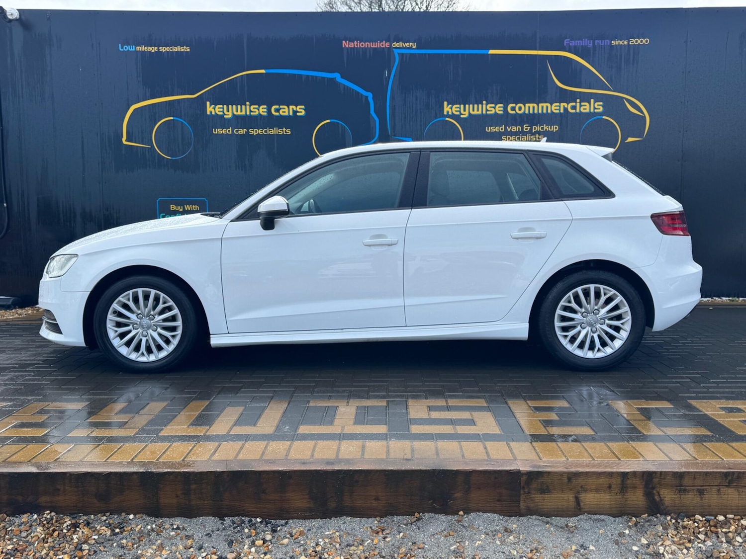 Used Audi A3 2016 for sale - 77882458: Photo 2