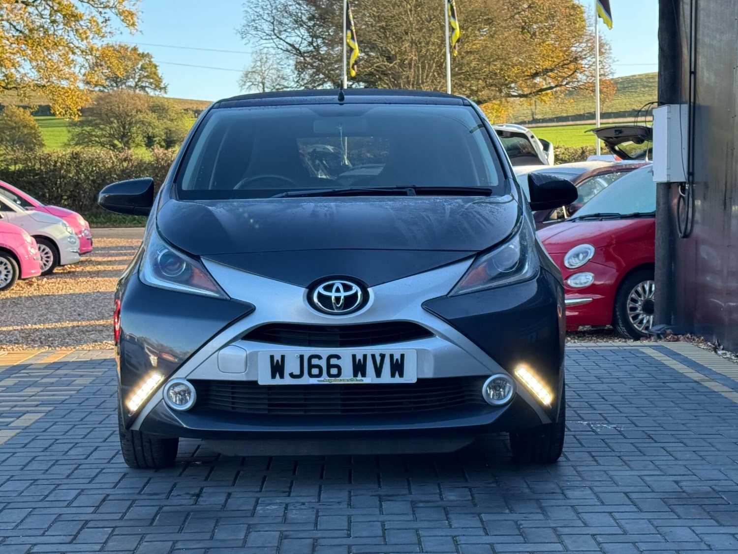 Used Toyota AYGO 2016 for sale - 76633969: Photo 10