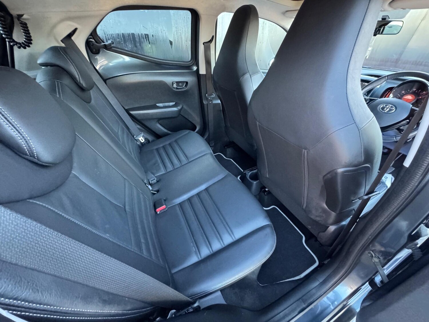 Used Toyota AYGO 2016 for sale - 76633969: Photo 21