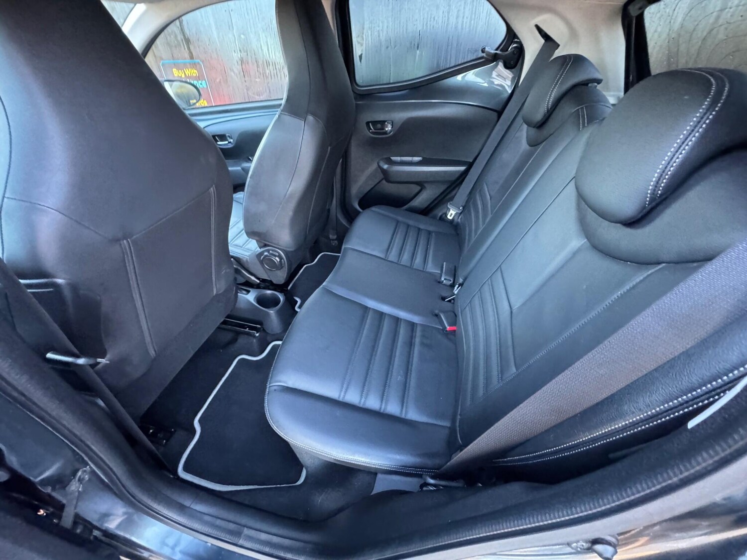 Used Toyota AYGO 2016 for sale - 76633969: Photo 25