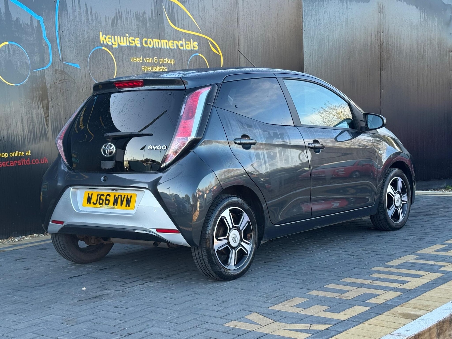 Used Toyota AYGO 2016 for sale - 76633969: Photo 6