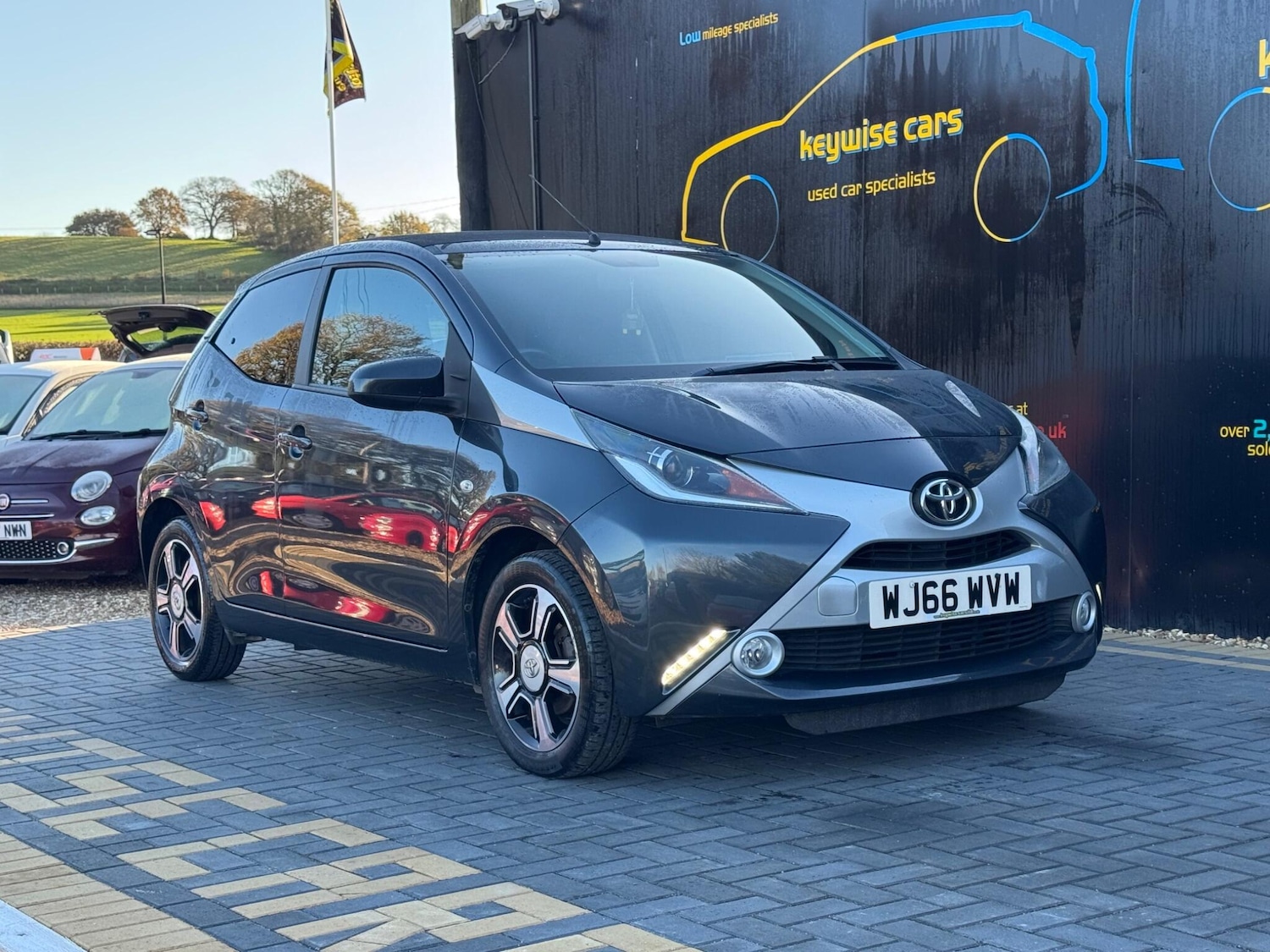 Used Toyota AYGO 2016 for sale - 76633969: Photo 9