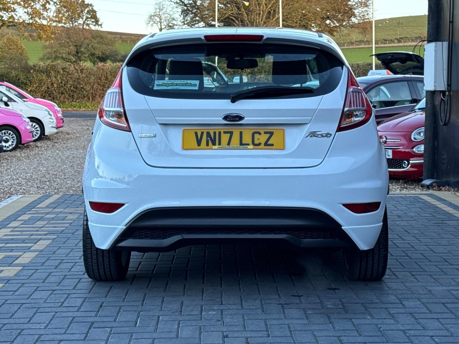 Used Ford Fiesta 2017 for sale - 76644856: Photo 4