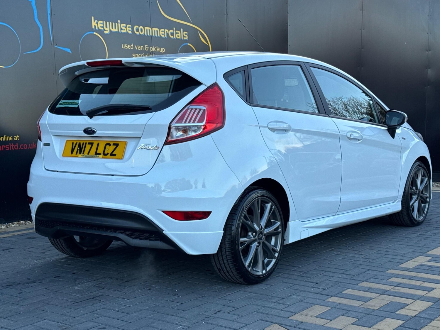 Used Ford Fiesta 2017 for sale - 76644856: Photo 5