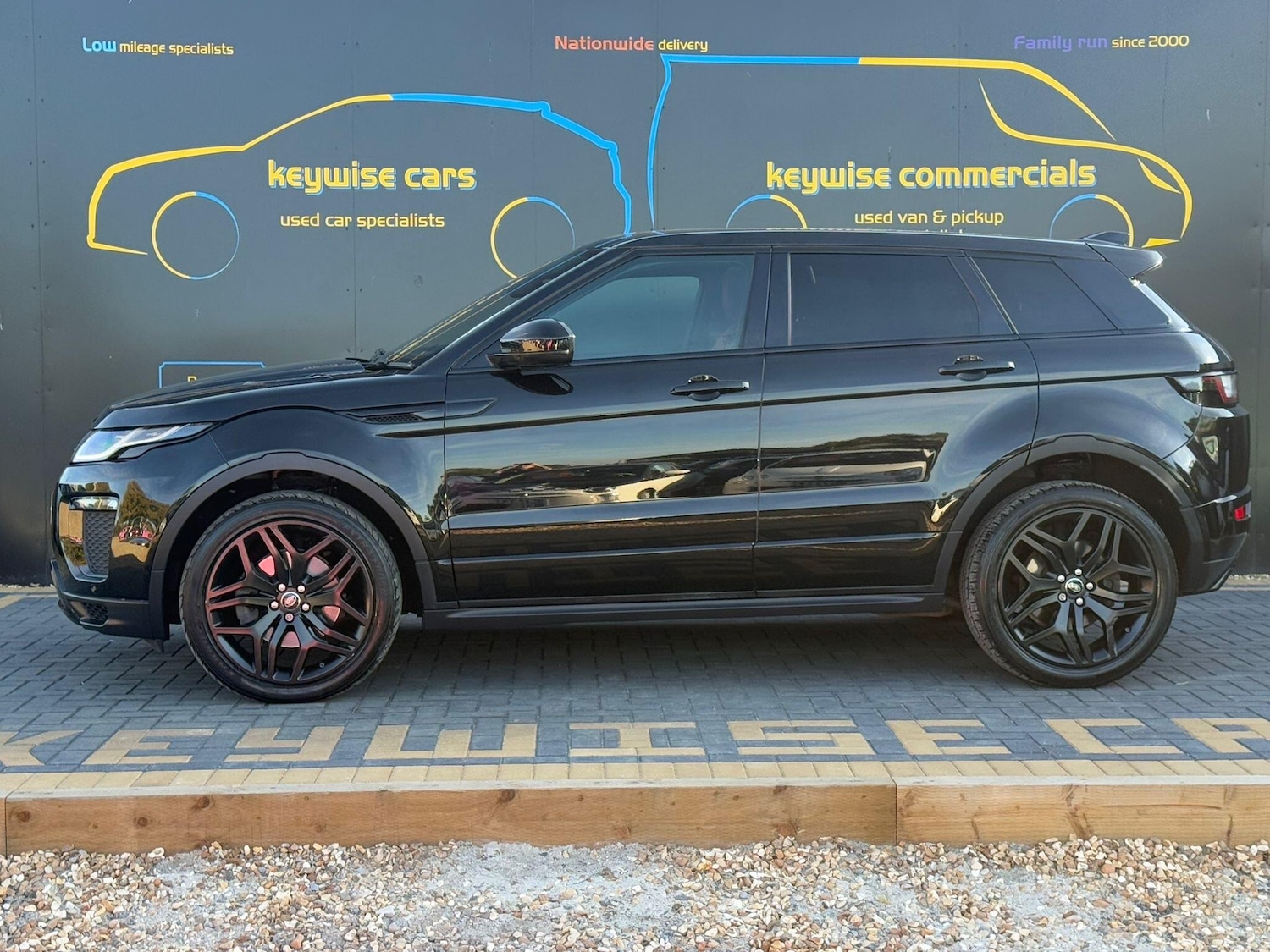 Used Land Rover Range Rover Evoque 2017 for sale - 76137202: Photo 2