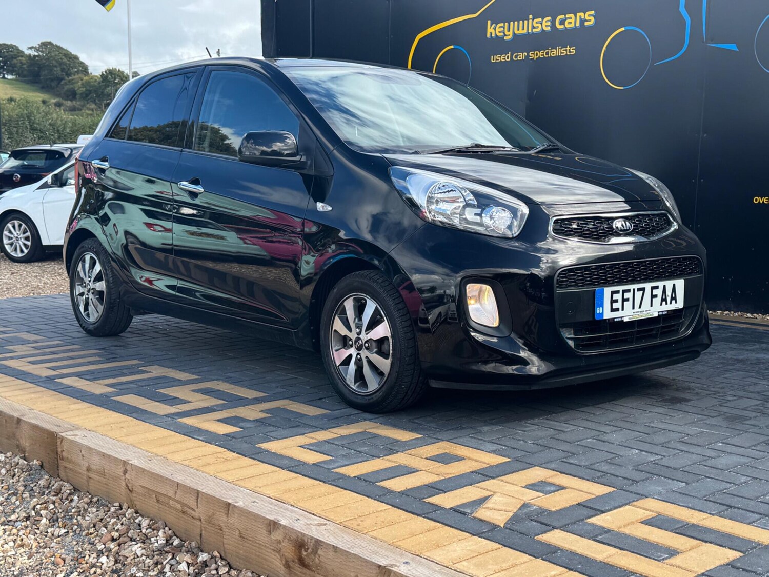 Used Kia Picanto 2017 for sale - 75940760: Photo 13