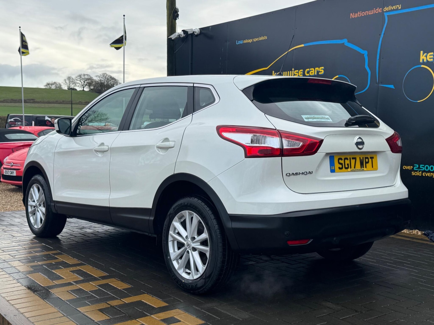 Used Nissan Qashqai 2017 for sale - 77537601: Photo 3