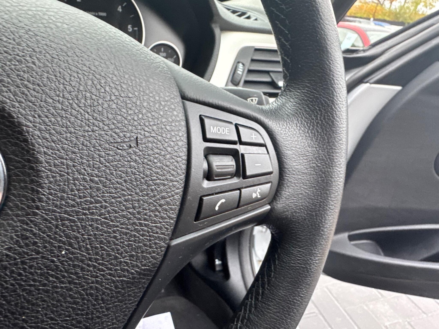 Used BMW 3 Series 2014 for sale - 76513186: Photo 31