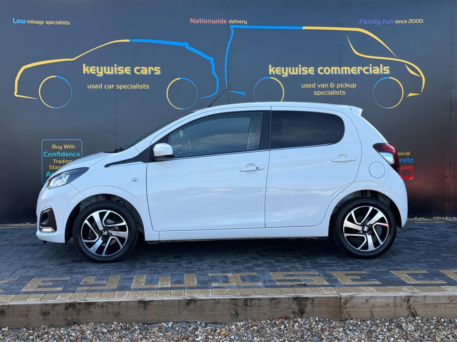 Used Peugeot 108 2016 for sale - 76634216: Photo 2