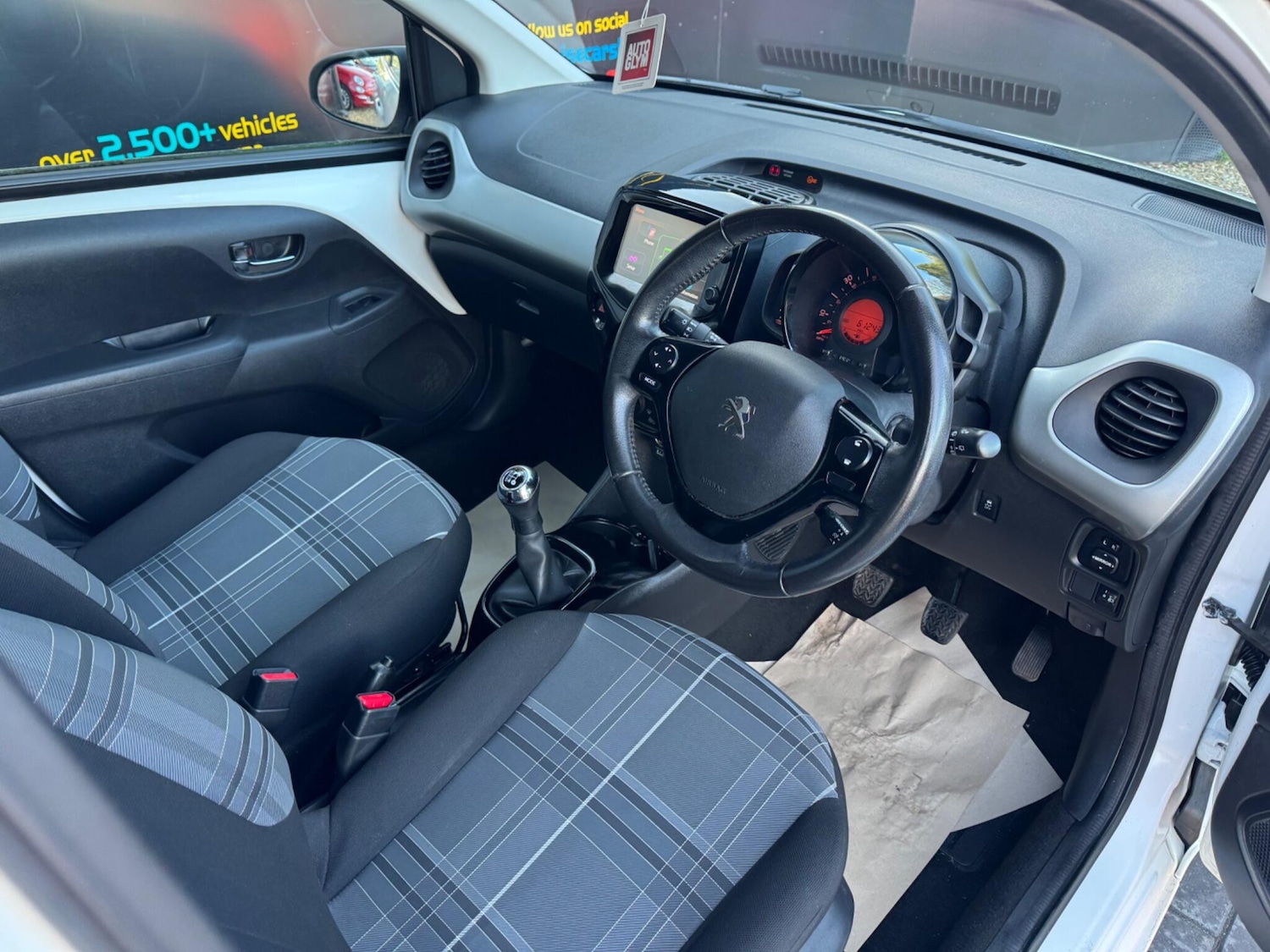 Used Peugeot 108 2016 for sale - 76634216: Photo 23