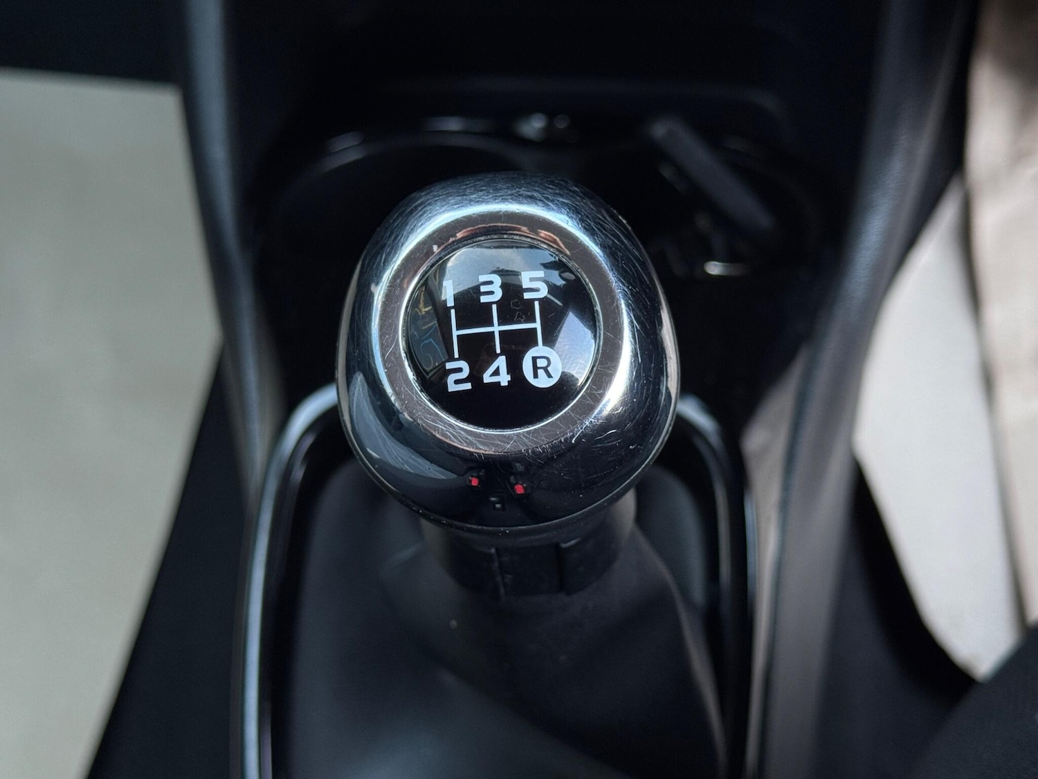 Used Peugeot 108 2016 for sale - 76634216: Photo 29