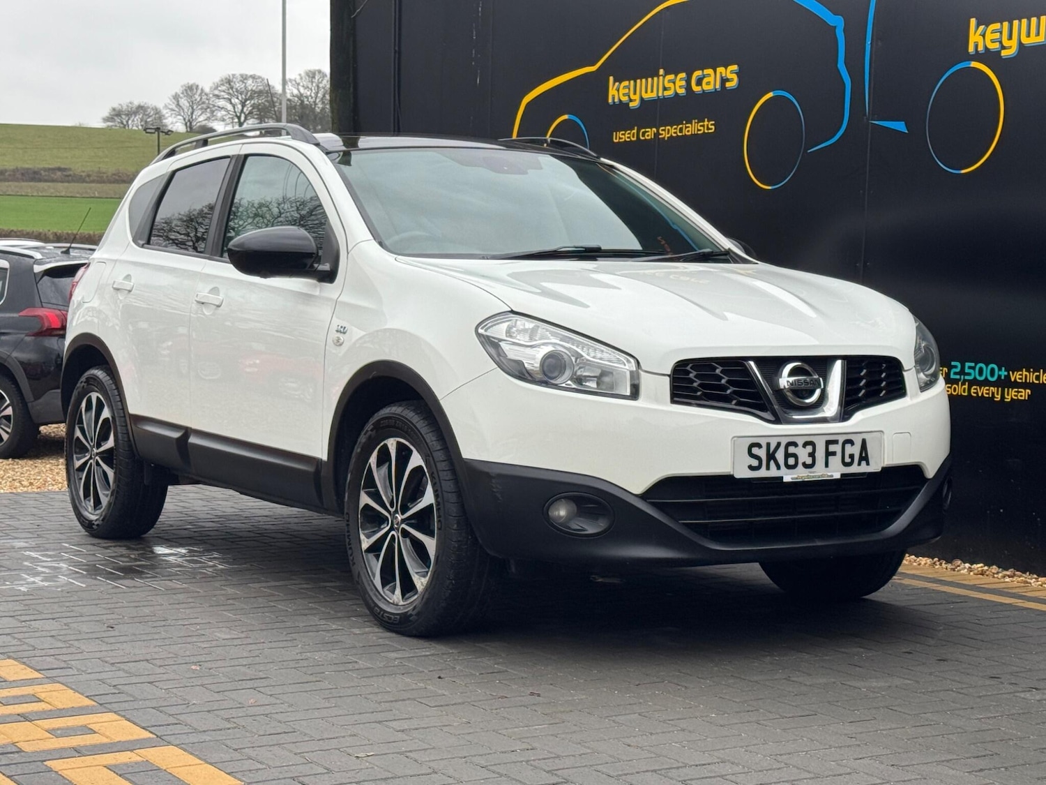 Used Nissan Qashqai 2013 for sale - 77330799: Photo 9
