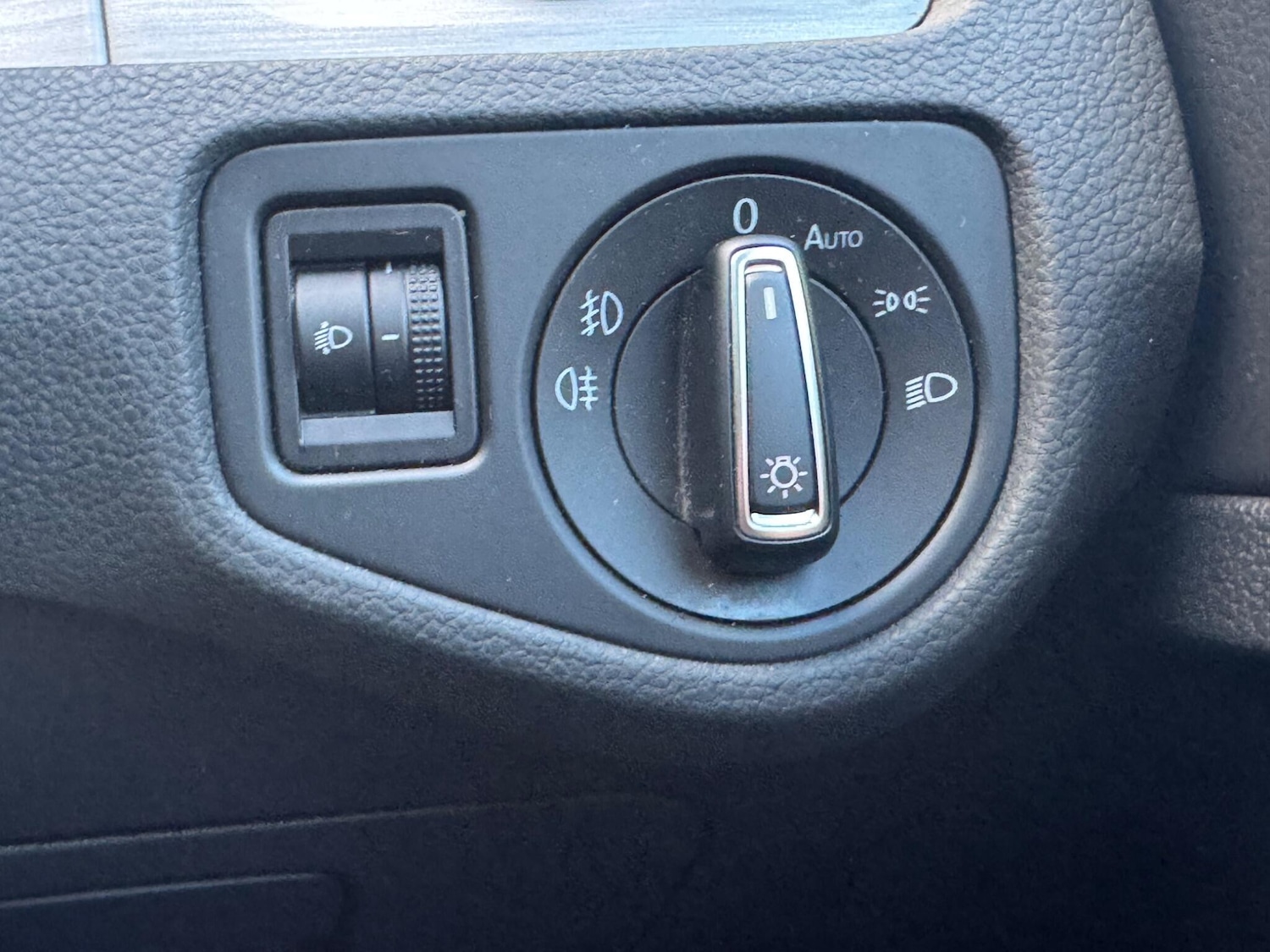 Used Volkswagen Golf 2015 for sale - 77386521: Photo 33