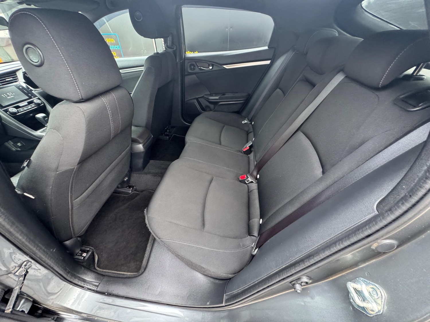 Used Honda Civic 2017 for sale - 77625371: Photo 19