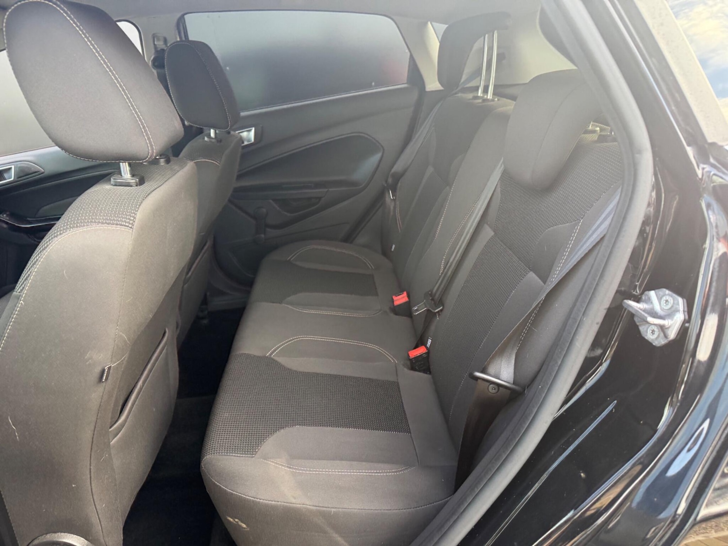 Used Ford Fiesta 2017 for sale - 78047190: Photo 24