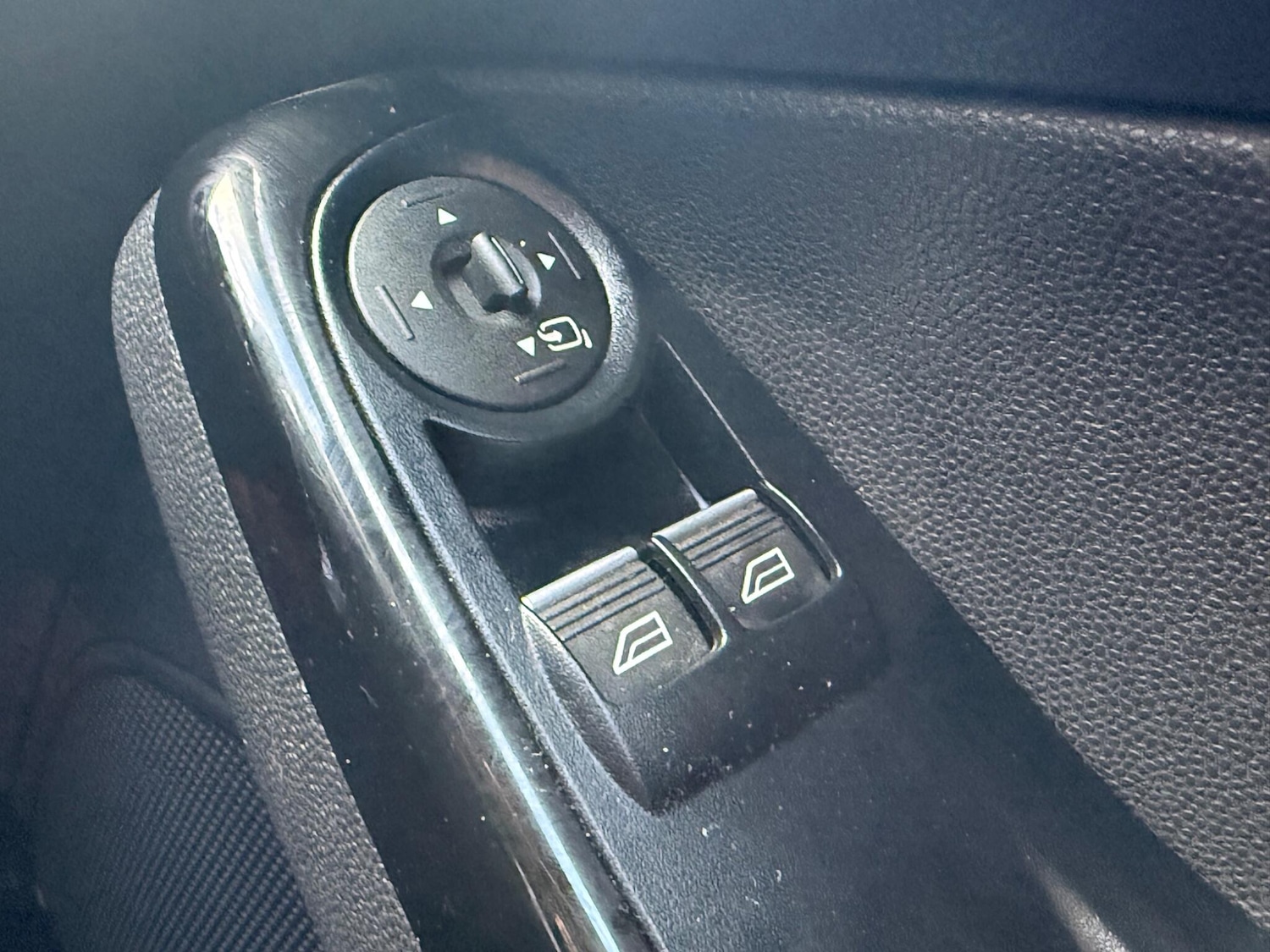 Used Ford Fiesta 2017 for sale - 78047190: Photo 35