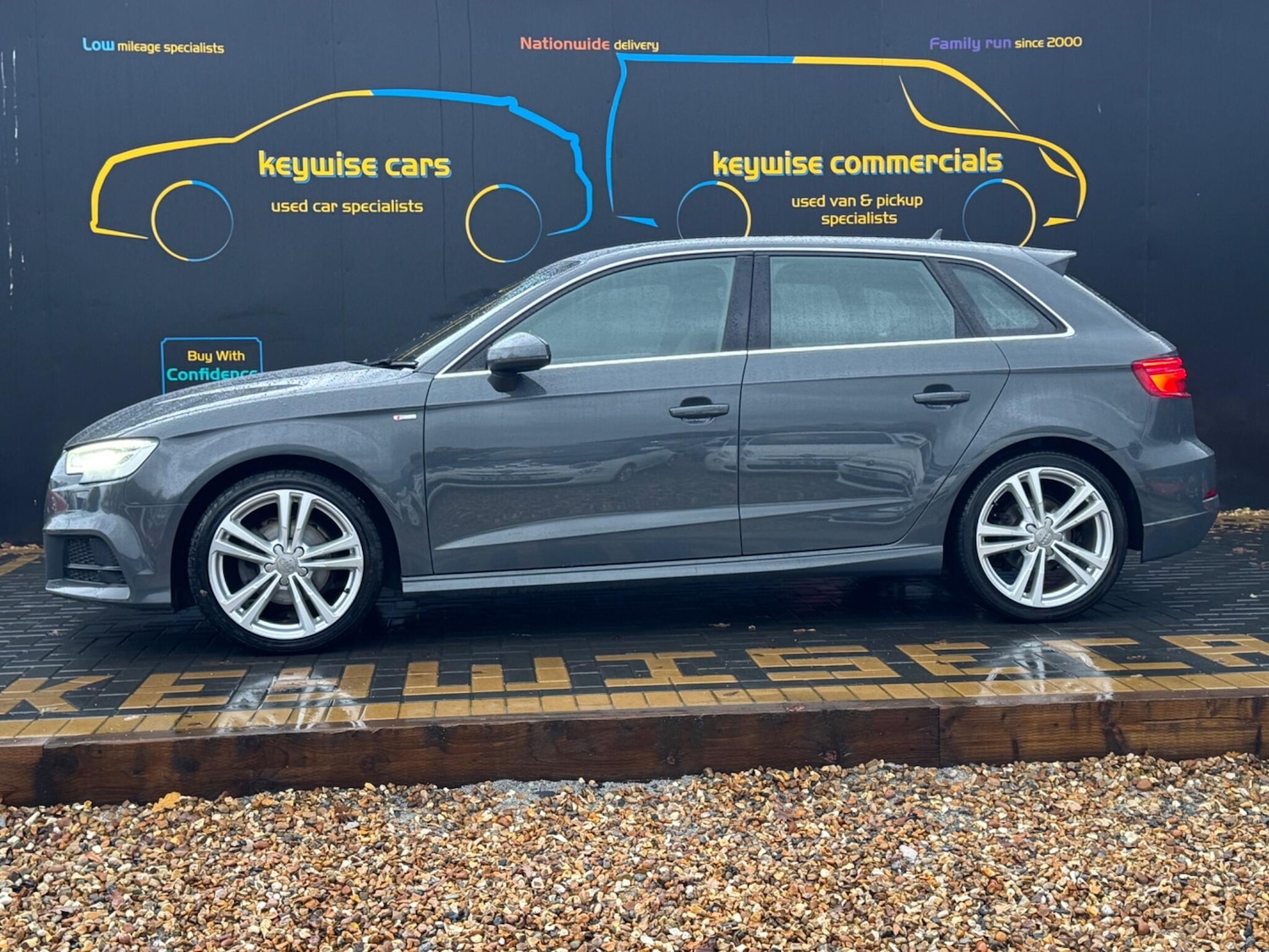 Used Audi A3 2018 for sale - 76866348: Photo 2