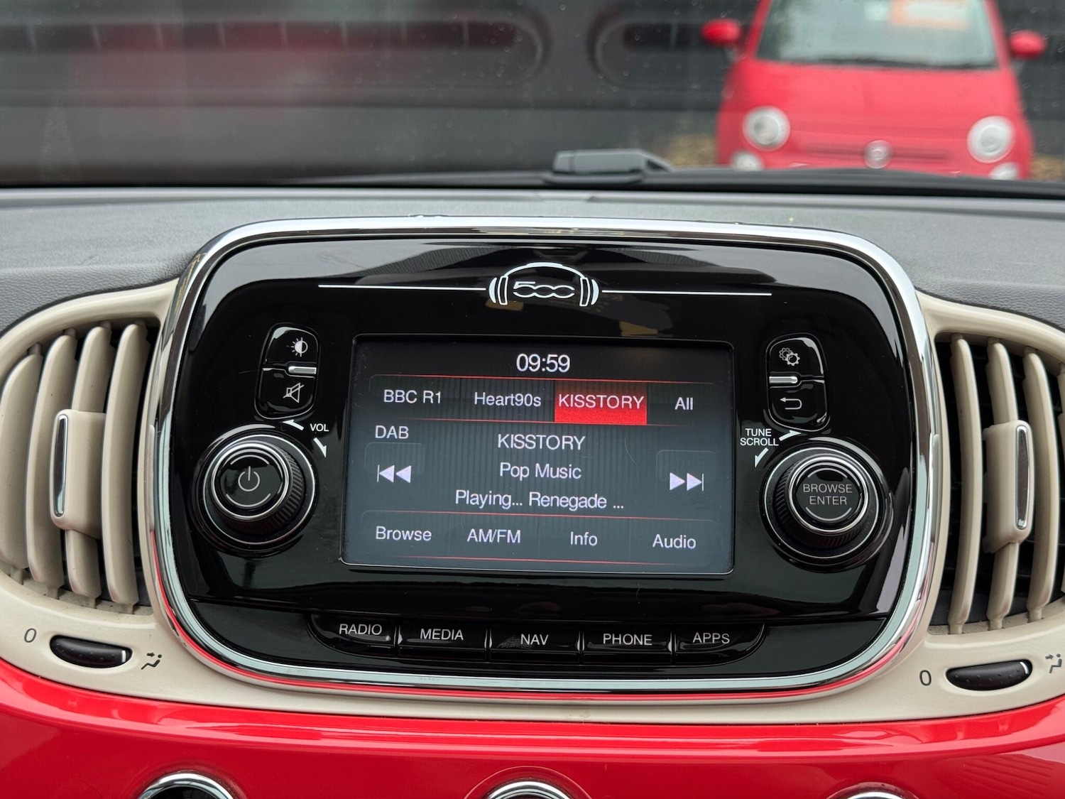 Used Fiat 500 2015 for sale - 76409568: Photo 28