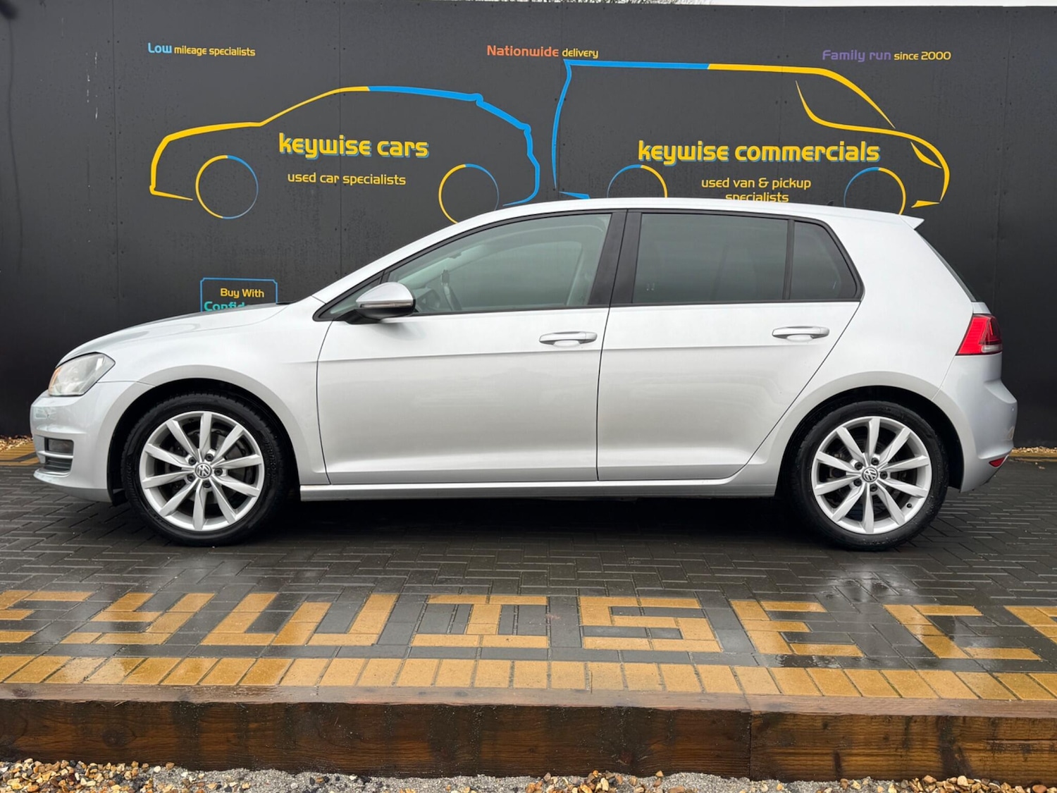 Used Volkswagen Golf 2016 for sale - 77424639: Photo 2