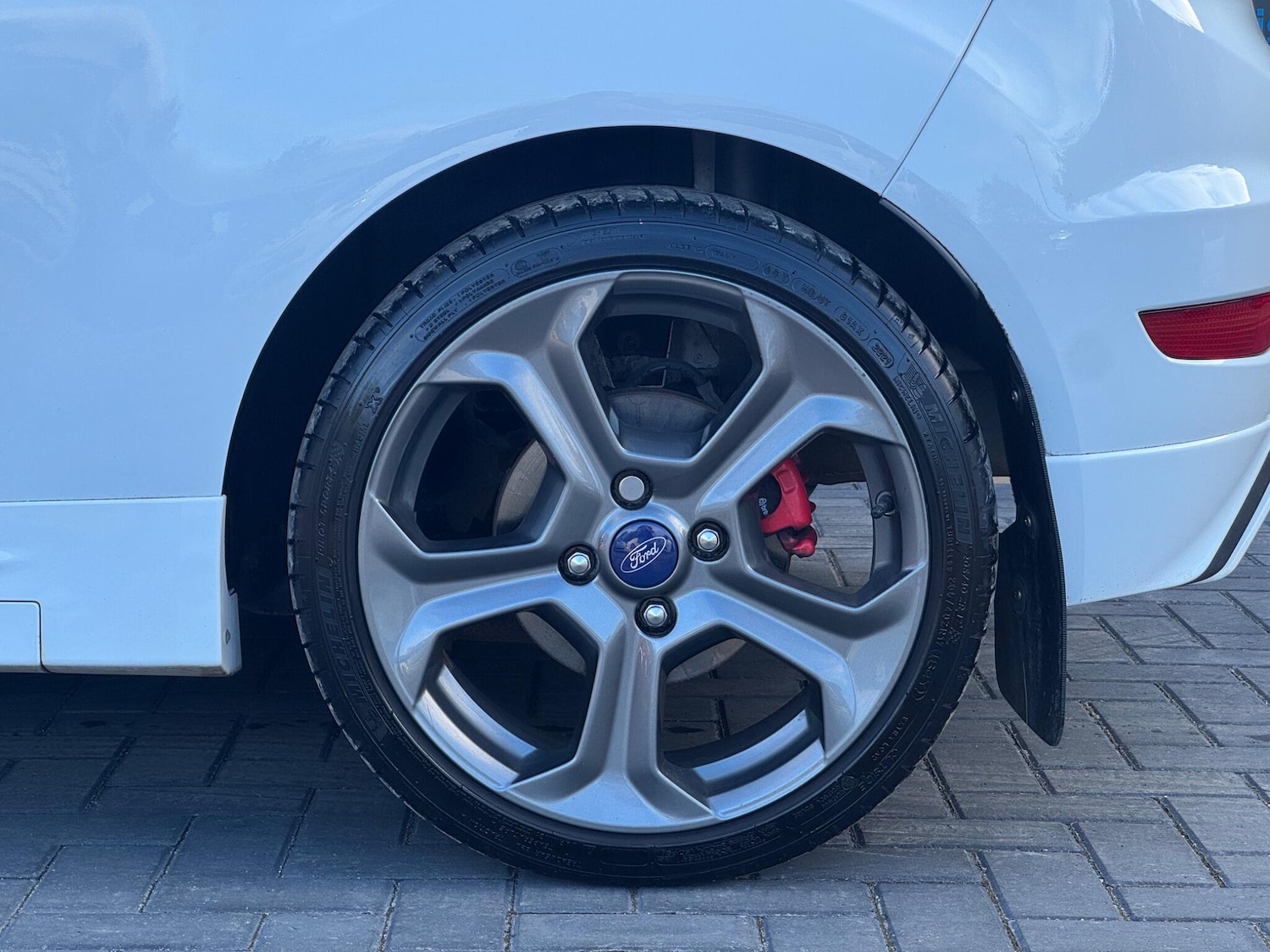 Used Ford Fiesta 2016 for sale - 76270048: Photo 10
